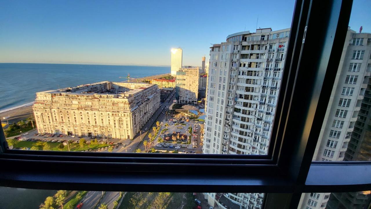 Black Sea Apartments Alliance Palace Batumi Exteriör bild