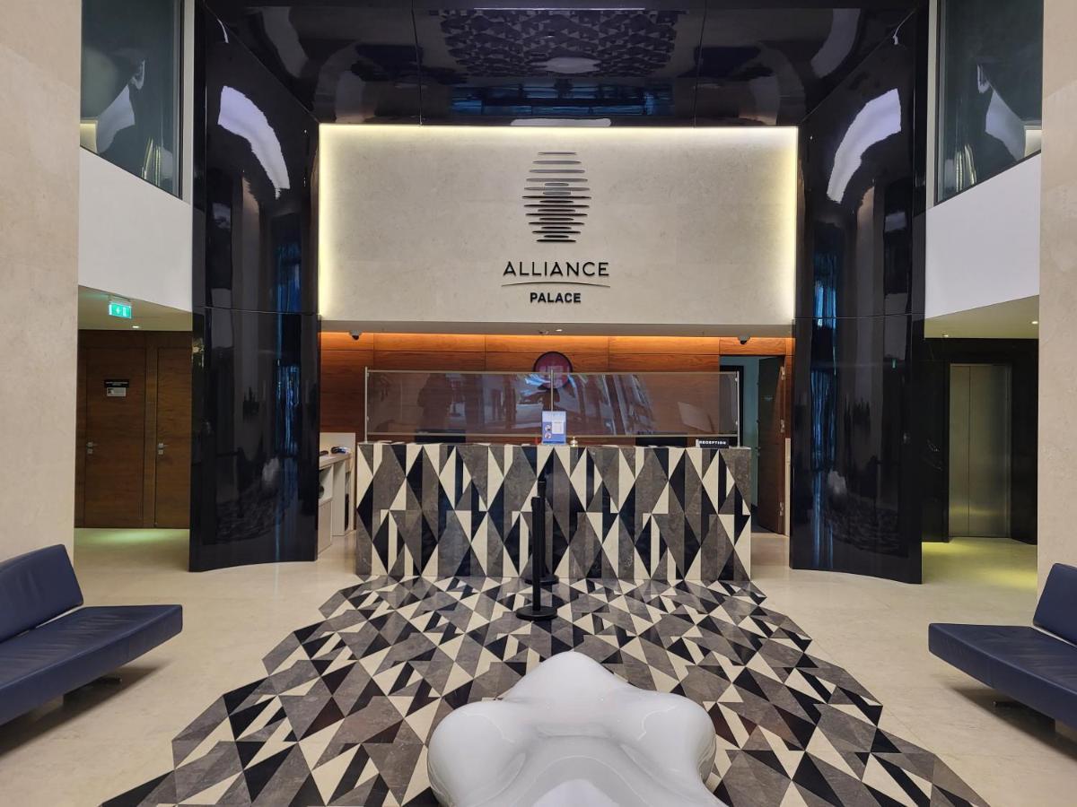 Black Sea Apartments Alliance Palace Batumi Exteriör bild