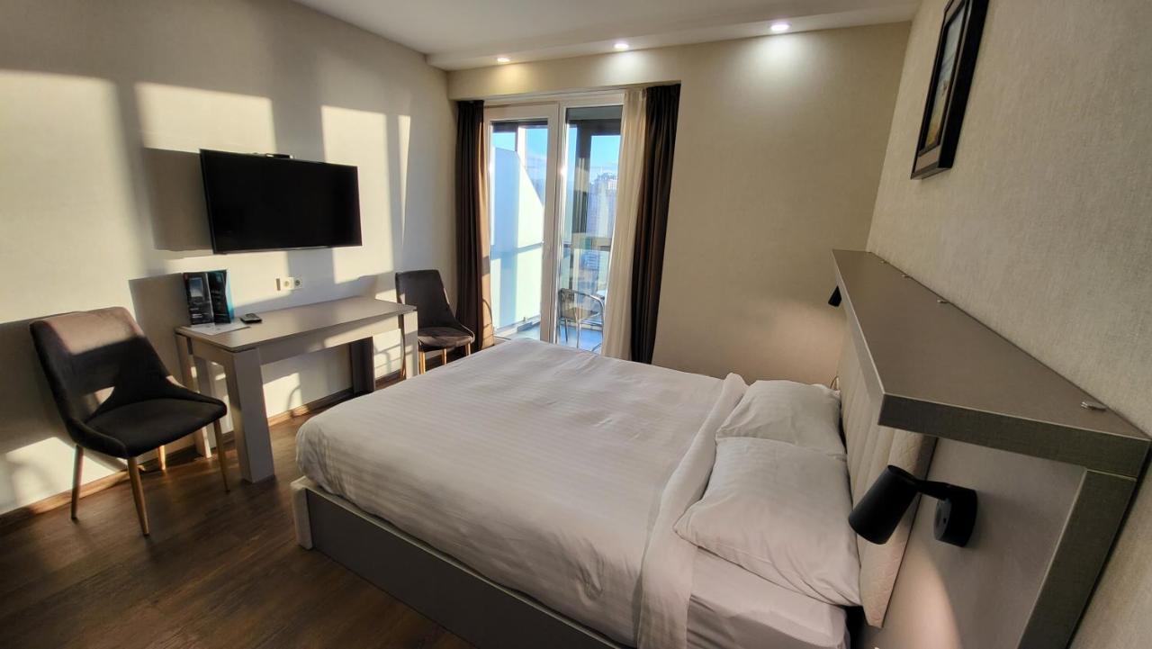 Black Sea Apartments Alliance Palace Batumi Exteriör bild